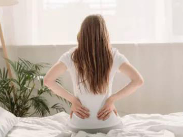 产后腰痛的真相：是月子没坐好？还是无痛后遗症？如何缓解？
