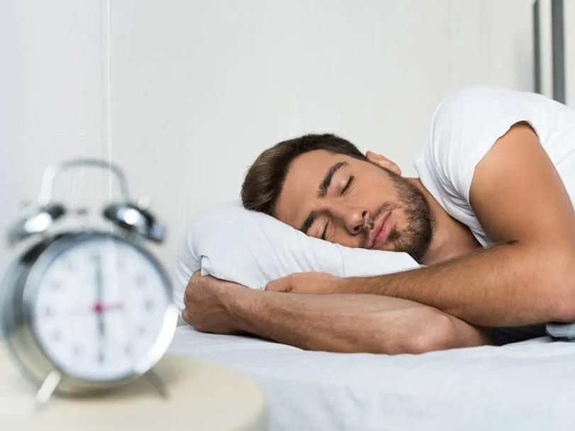 失眠睡不好，焦虑还脱发！3种方法让你摆脱失眠，睡个好觉~