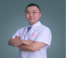 丘晨